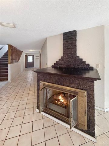 2211 W Hackberry Avenue, Mcallen, TX 78501