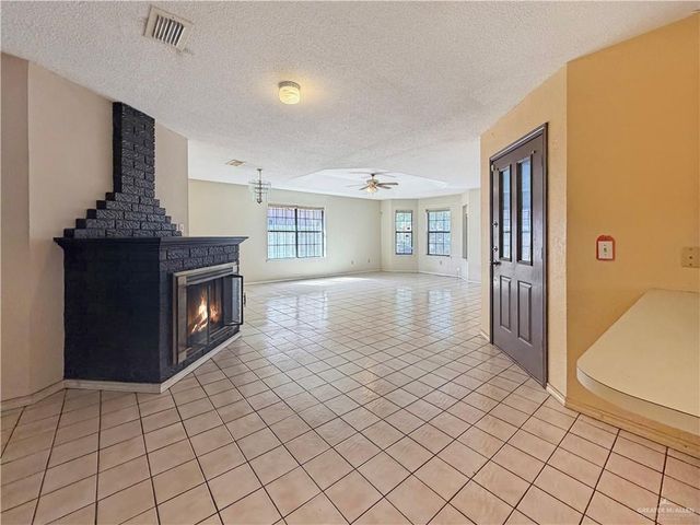 2211 W Hackberry Avenue, Mcallen, TX 78501