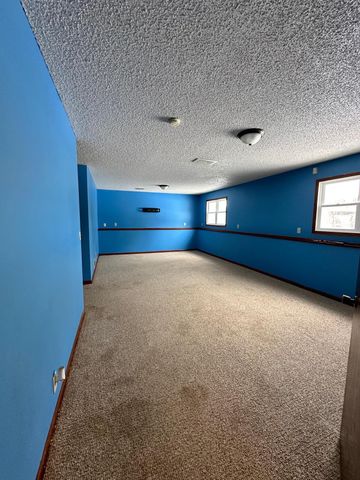 2700 94th Avenue N, Brooklyn Park, MN 55444