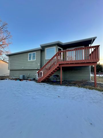 2700 94th Avenue N, Brooklyn Park, MN 55444