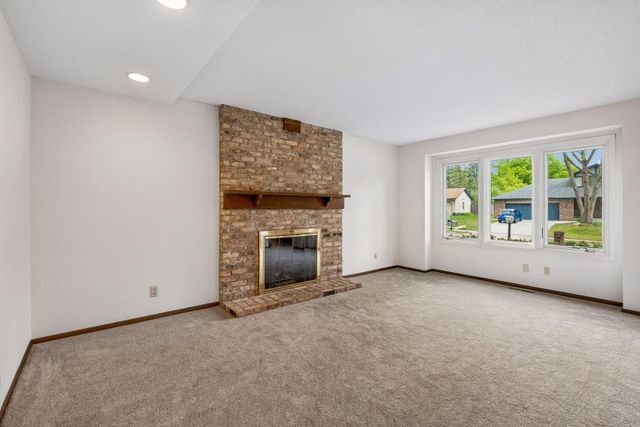 6001 W 98th Street, Bloomington, MN 55438