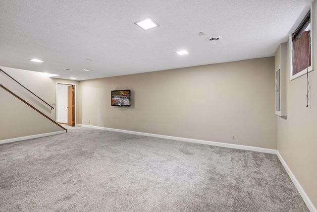 6001 W 98th Street, Bloomington, MN 55438