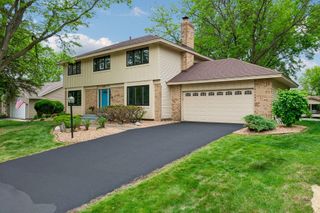 6001 W 98th Street, Bloomington, MN 55438