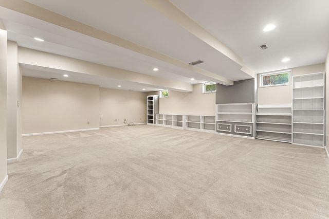 84 N 500 W, Valparaiso, IN 46385