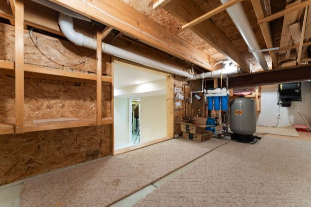 84 N 500 W, Valparaiso, IN 46385