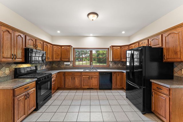 84 N 500 W, Valparaiso, IN 46385