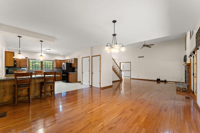 84 N 500 W, Valparaiso, IN 46385