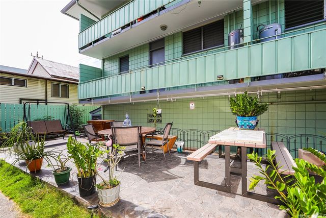 48 N School Street, Honolulu, HI 96817