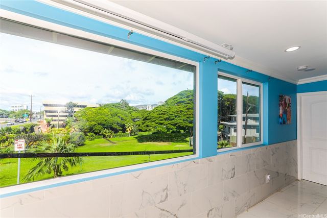 48 N School Street, Honolulu, HI 96817