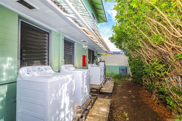 48 N School Street, Honolulu, HI 96817