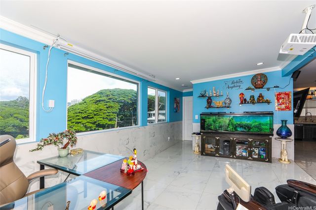 48 N School Street, Honolulu, HI 96817