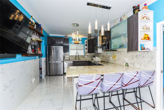 48 N School Street, Honolulu, HI 96817