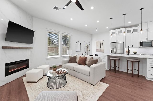 6128 Endeavor Heights Road, Houston, TX 77091