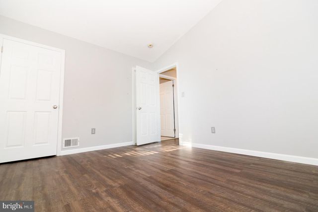 721 WALDEN CIR, Robbinsville, NJ 08691