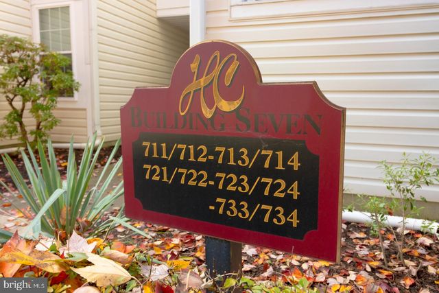 721 WALDEN CIR, Robbinsville, NJ 08691