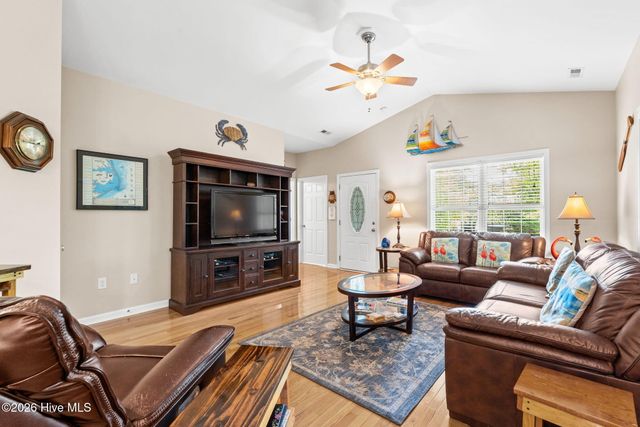 116 NW 2nd Street, Oak Island, NC 28465