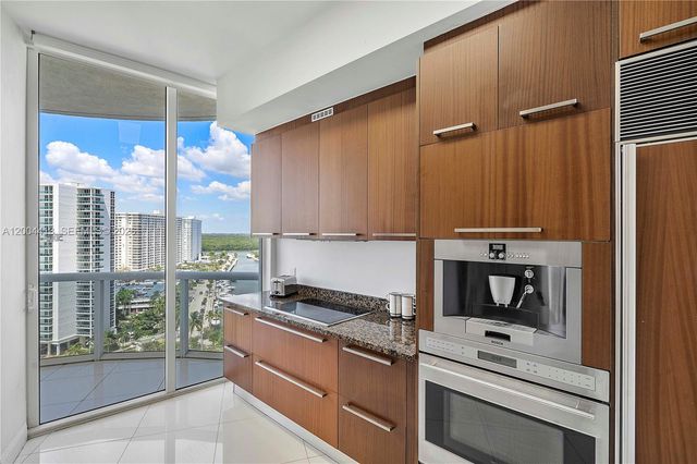 15811 Collins Avenue 1205, Sunny Isles Beach, FL 33160