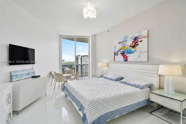 15811 Collins Avenue 1205, Sunny Isles Beach, FL 33160
