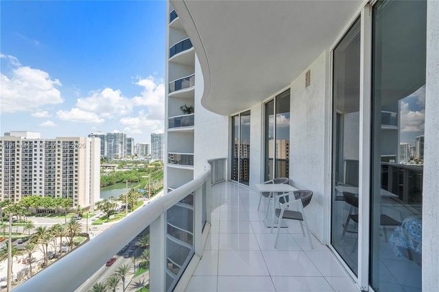 15811 Collins Avenue 1205, Sunny Isles Beach, FL 33160