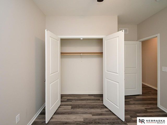 248 Half Moon Drive, Lincoln, NE 68527