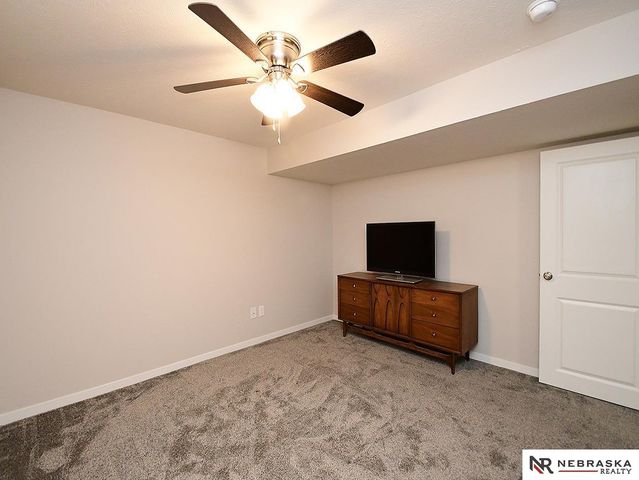 248 Half Moon Drive, Lincoln, NE 68527