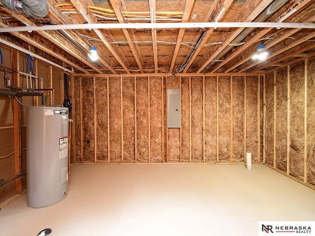 248 Half Moon Drive, Lincoln, NE 68527