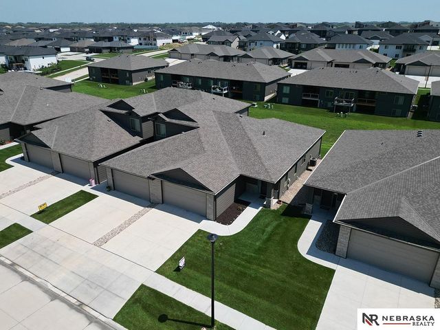 248 Half Moon Drive, Lincoln, NE 68527