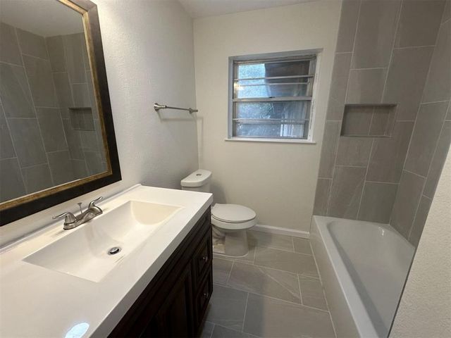 704 Clebud Drive, Euless, TX 76040