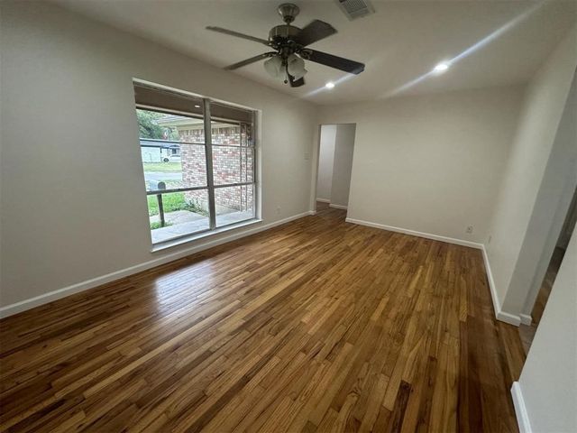 704 Clebud Drive, Euless, TX 76040