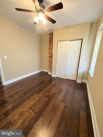 2524 S DARIEN ST, Philadelphia, PA 19148