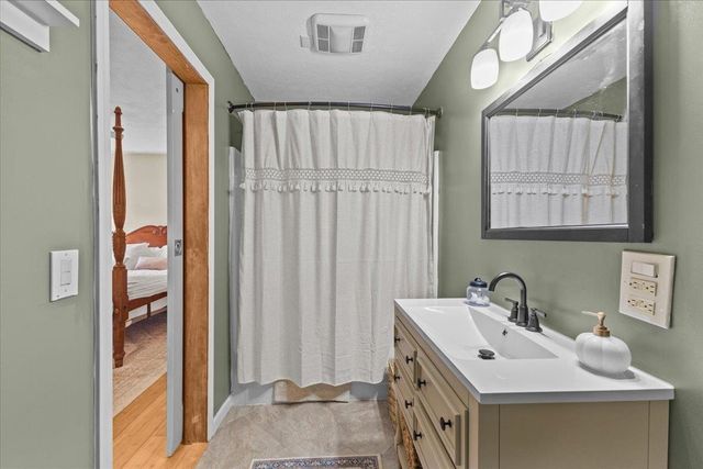 32 Elmer Place, Milton, VT 05468