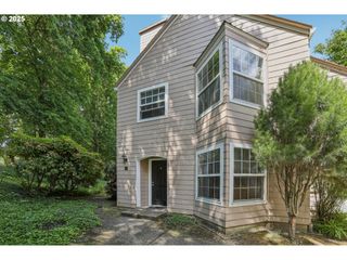 8410 Sw CURRY Dr B, Wilsonville, OR 97070