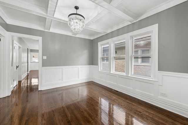 2107 East Avenue, Berwyn, IL 60402