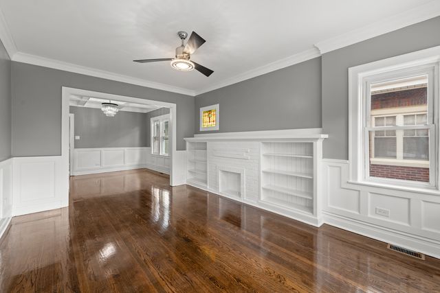 2107 East Avenue, Berwyn, IL 60402
