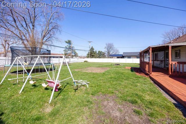 13750 Flanders Street, Southgate, MI 48195