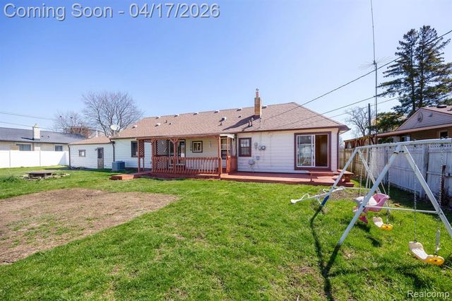 13750 Flanders Street, Southgate, MI 48195