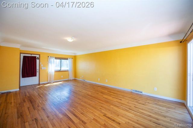 13750 Flanders Street, Southgate, MI 48195