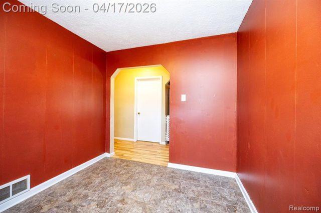 13750 Flanders Street, Southgate, MI 48195