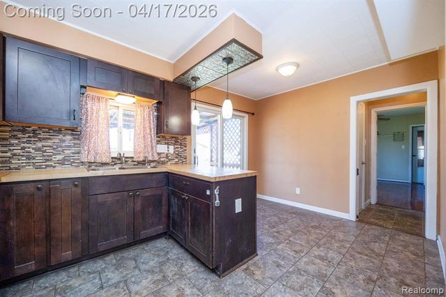 13750 Flanders Street, Southgate, MI 48195