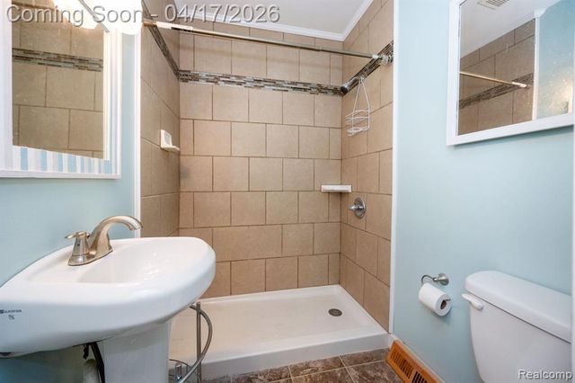 13750 Flanders Street, Southgate, MI 48195