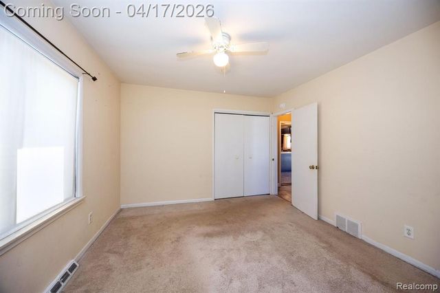 13750 Flanders Street, Southgate, MI 48195