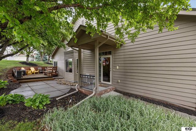 12228 Ida Plaza, Omaha, NE 68142