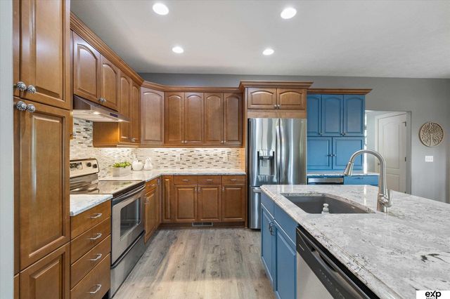 12228 Ida Plaza, Omaha, NE 68142