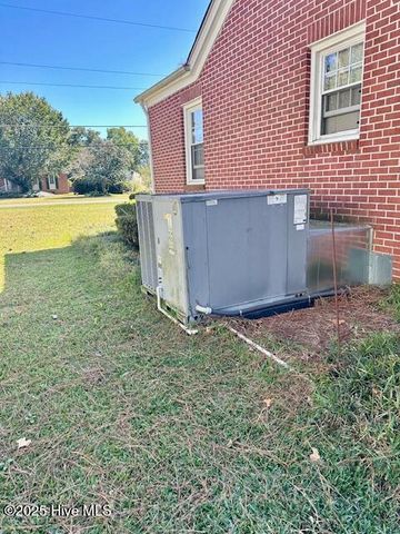 615 N Elm Street, Chadbourn, NC 28431