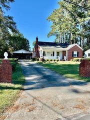 615 N Elm Street, Chadbourn, NC 28431