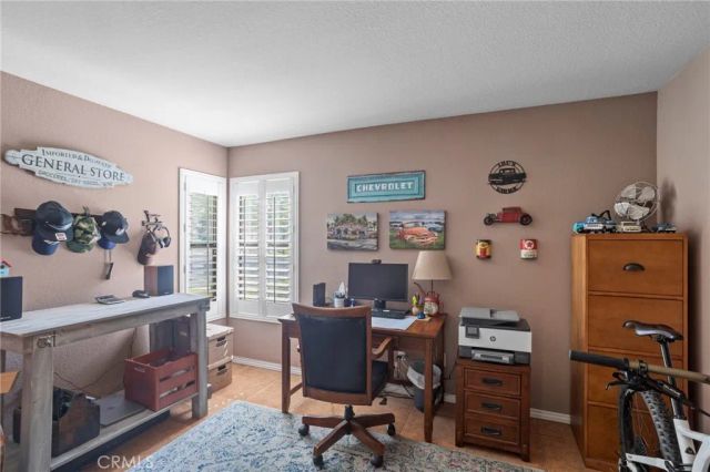 1561 Vallecito, Pomona, CA 91768