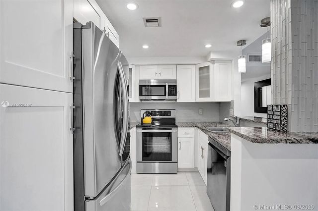 1350 River Reach Drive 115, Fort Lauderdale, FL 33315