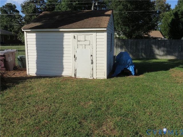 9072 Atlee Rd, Mechanicsville, VA 23116