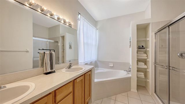 12228 WINDING WOODS WAY, Lakewood Ranch, FL 34202