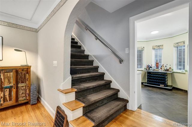 762 W Oakridge Street, Ferndale, MI 48220